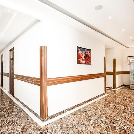 Hotel Woodcrest Zirakpur - Best Family Hotel By - A Unit Of Sidham Group Kültér fotó