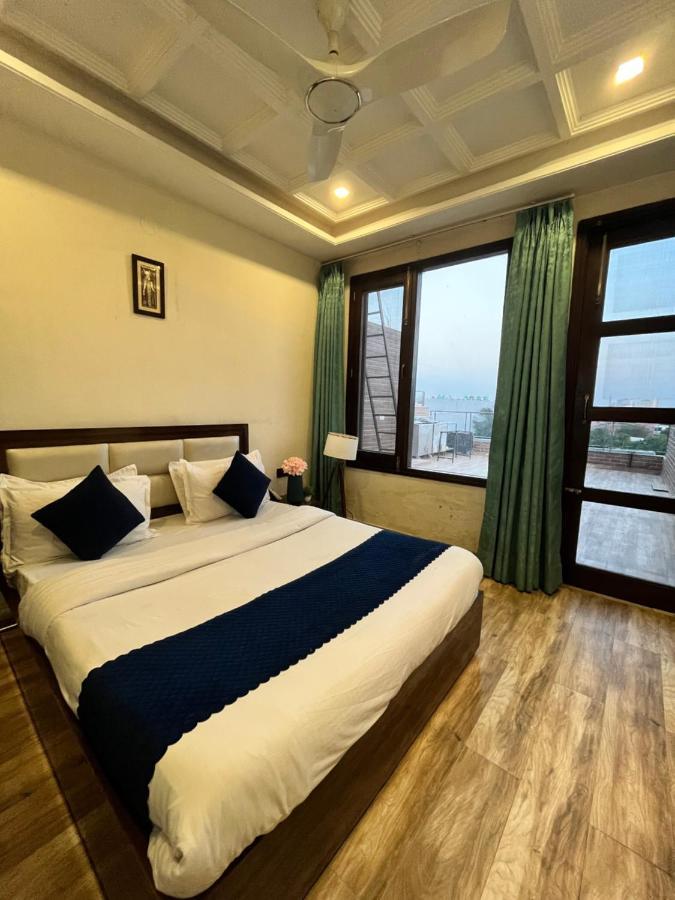 Hotel Woodcrest Zirakpur - Best Family Hotel By - A Unit Of Sidham Group Kültér fotó